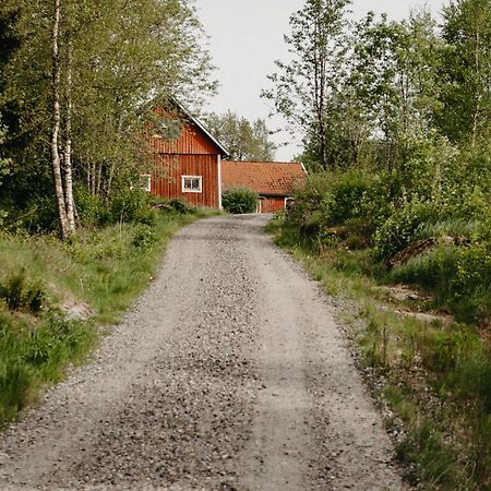En Lantlig Idyll Med Skogen Precis Utanfoer Doerren! Villa Ullared Bagian luar foto